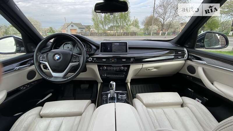 Позашляховик / Кросовер BMW X5 2017 в Луцьку