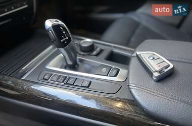 Внедорожник / Кроссовер BMW X5 2016 в 