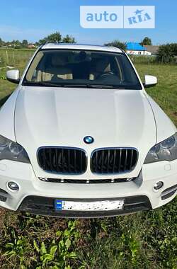 Позашляховик / Кросовер BMW X5 2011 в Києві