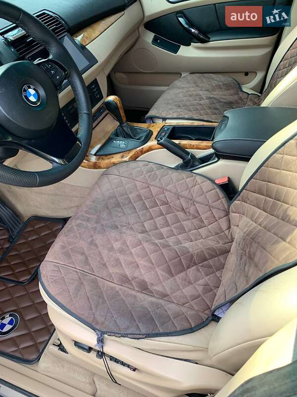 Внедорожник / Кроссовер BMW X5 2004 в Галиче