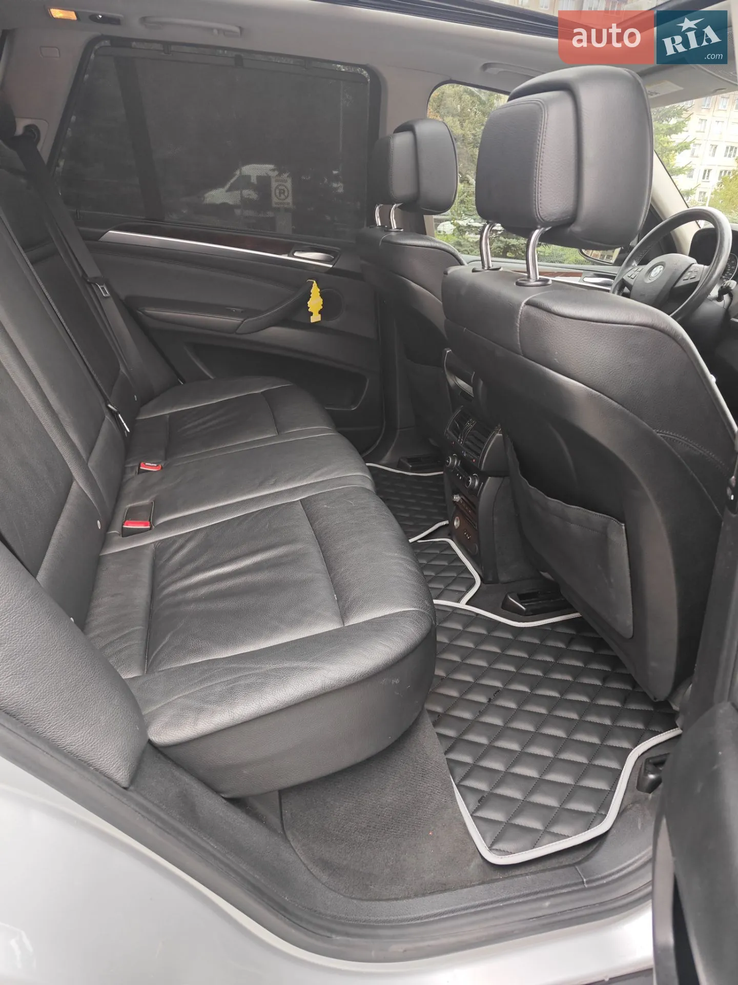 2010 BMW X5 - мініатюра 19