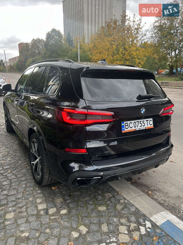 Позашляховик / Кросовер BMW X5 2022 в Львові