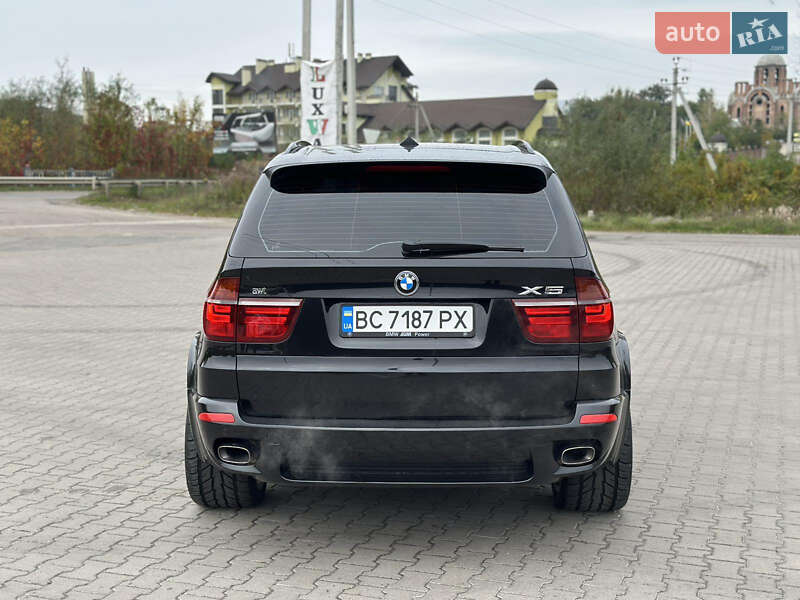 Позашляховик / Кросовер BMW X5 2010 в Львові
