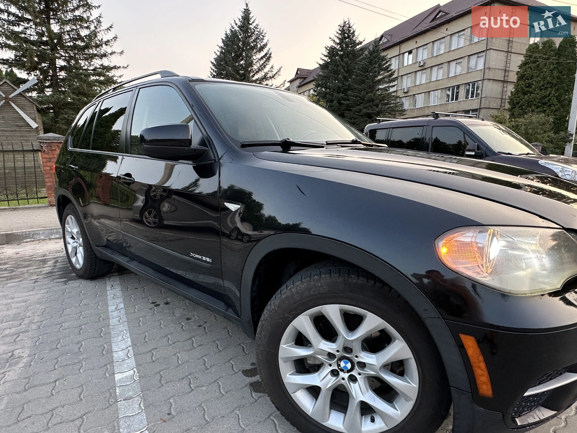 2010 BMW X5 - мініатюра 3