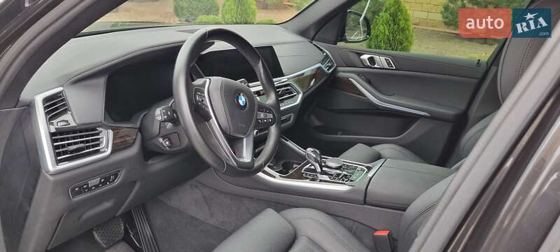Внедорожник / Кроссовер BMW X5 2020 в Запорожье