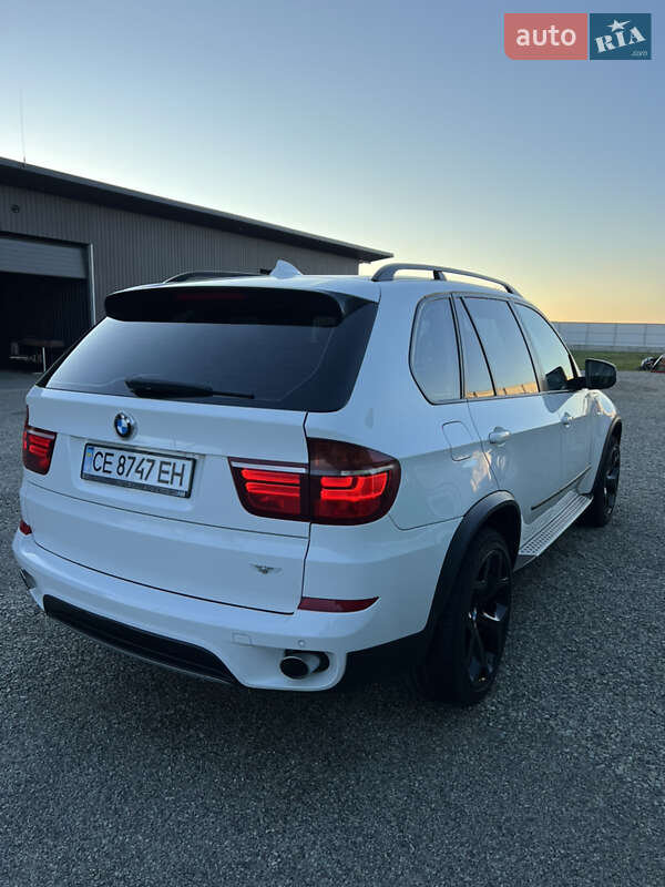 Внедорожник / Кроссовер BMW X5 2011 в Сторожинце