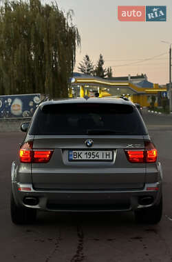 Внедорожник / Кроссовер BMW X5 2010 в Ровно