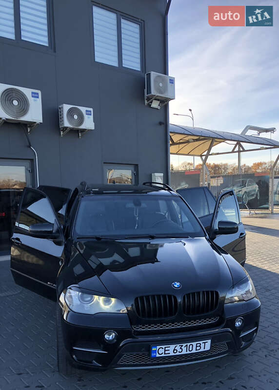 Позашляховик / Кросовер BMW X5 2010 в Чернівцях