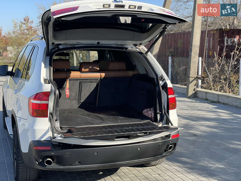 Внедорожник / Кроссовер BMW X5 2009 в Бершади