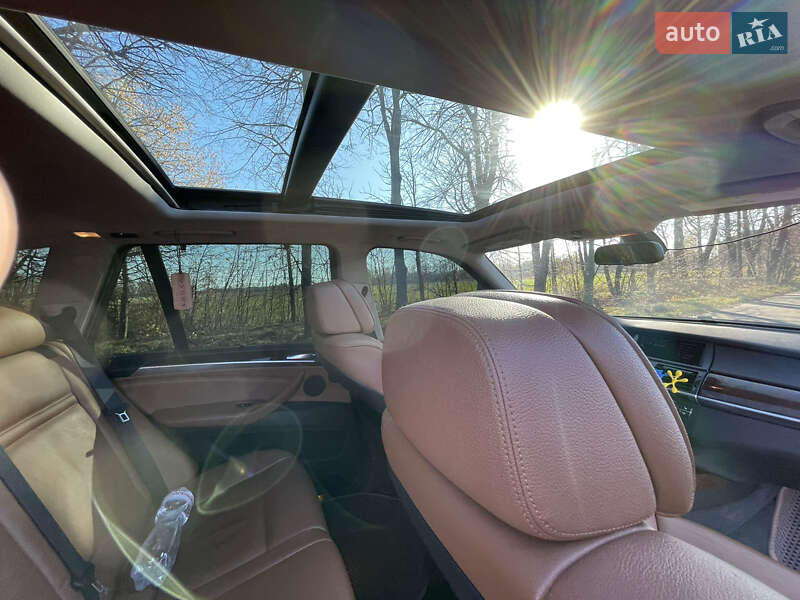 Внедорожник / Кроссовер BMW X5 2009 в Бершади