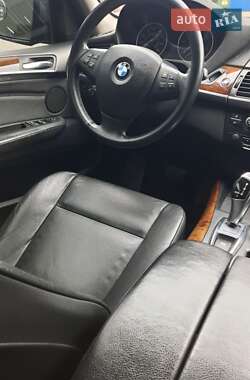 Внедорожник / Кроссовер BMW X5 2010 в Запорожье