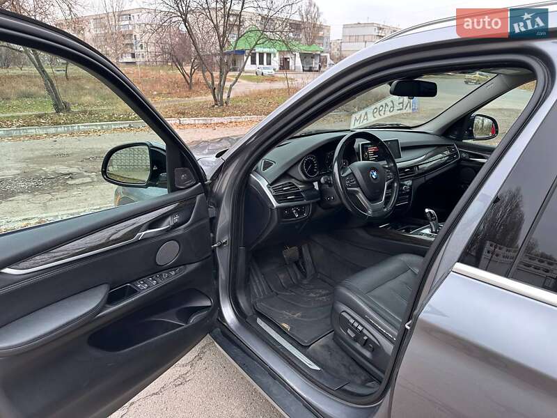 Внедорожник / Кроссовер BMW X5 2016 в Павлограде