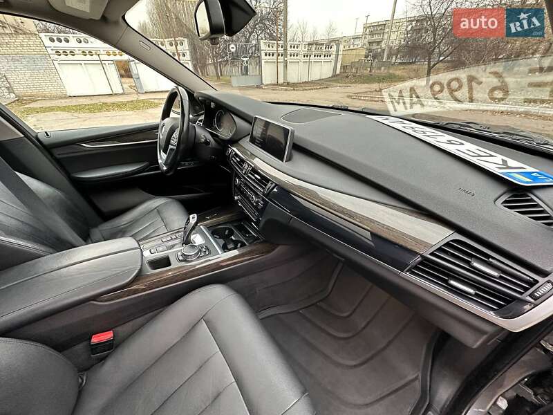 Внедорожник / Кроссовер BMW X5 2016 в Павлограде