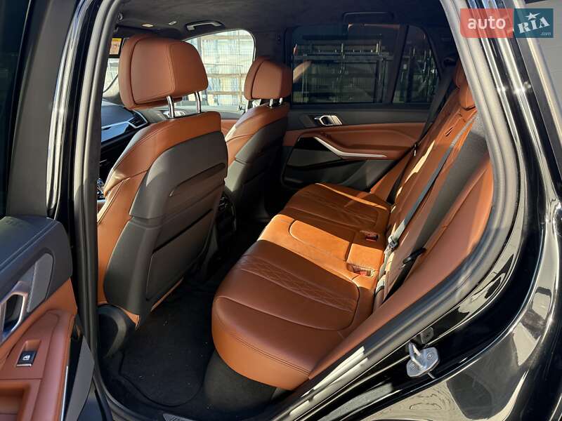 Внедорожник / Кроссовер BMW X5 2020 в Хмельницком