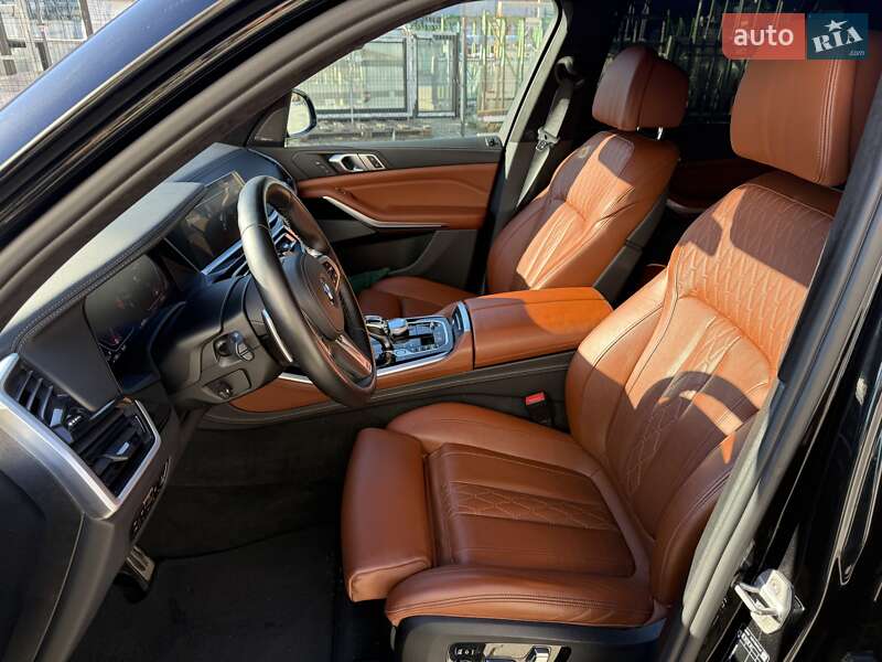 Внедорожник / Кроссовер BMW X5 2020 в Хмельницком