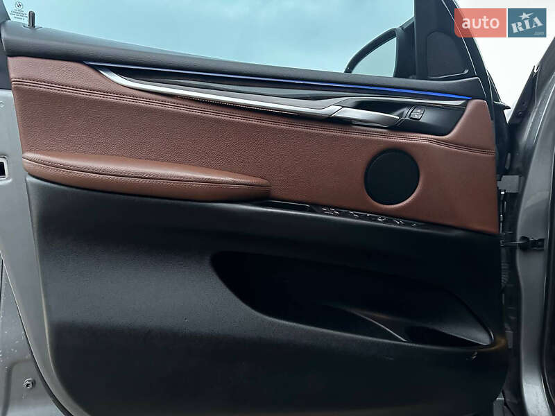 Позашляховик / Кросовер BMW X5 2015 в Львові