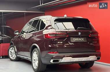 Внедорожник / Кроссовер BMW X5 2019 в 