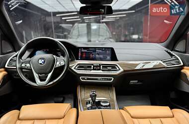 Внедорожник / Кроссовер BMW X5 2019 в 