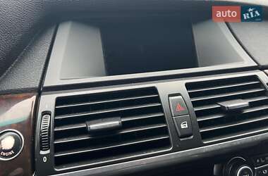 Внедорожник / Кроссовер BMW X5 2010 в 