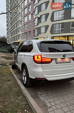 Позашляховик / Кросовер BMW X5 2015 в 