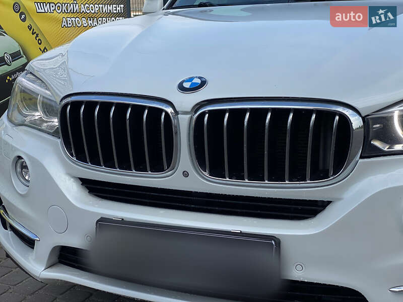 Позашляховик / Кросовер BMW X5 2017 в Луцьку