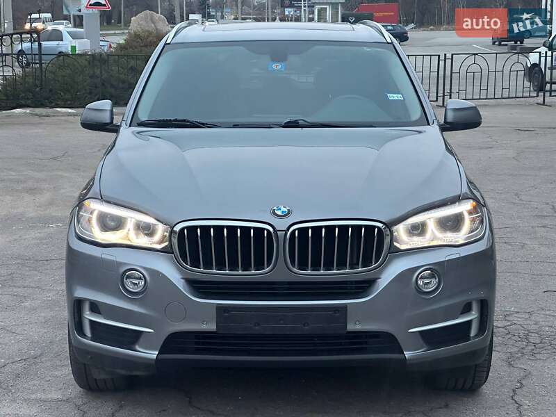 Внедорожник / Кроссовер BMW X5 2016 в Запорожье