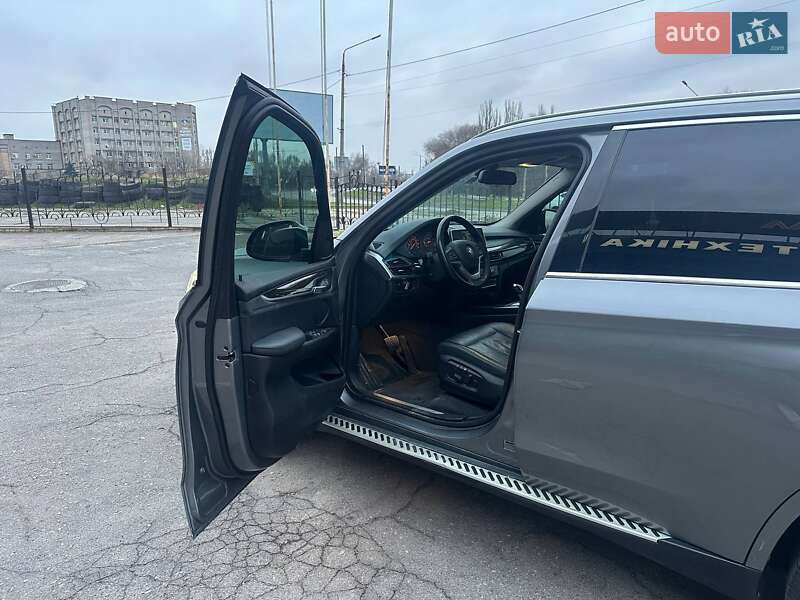 Внедорожник / Кроссовер BMW X5 2016 в Запорожье