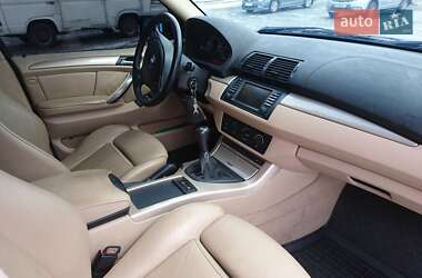 Внедорожник / Кроссовер BMW X5 2004 в 