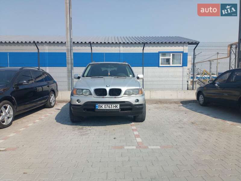 Позашляховик / Кросовер BMW X5 2002 в Рівному