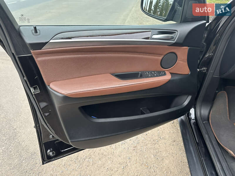 Внедорожник / Кроссовер BMW X5 2011 в Тернополе