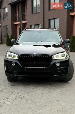 Позашляховик / Кросовер BMW X5 2014 в Вараші