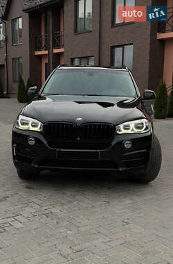 Позашляховик / Кросовер BMW X5 2014 в Вараші