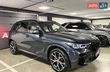 Позашляховик / Кросовер BMW X5 2022 в Львові