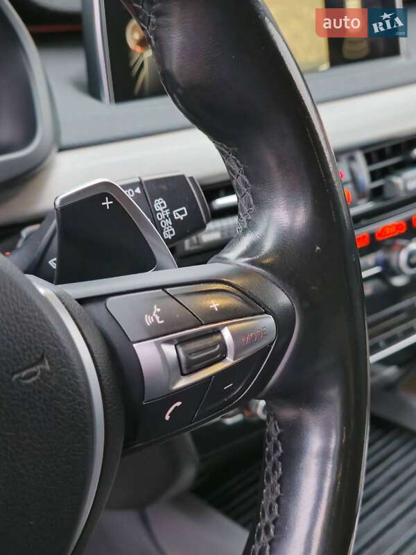 Внедорожник / Кроссовер BMW X5 2016 в Киеве