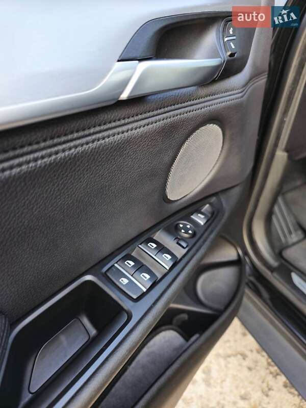 Внедорожник / Кроссовер BMW X5 2016 в Киеве