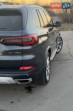 Внедорожник / Кроссовер BMW X5 2022 в 