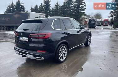 Внедорожник / Кроссовер BMW X5 2021 в 