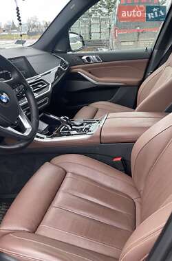 Внедорожник / Кроссовер BMW X5 2021 в 