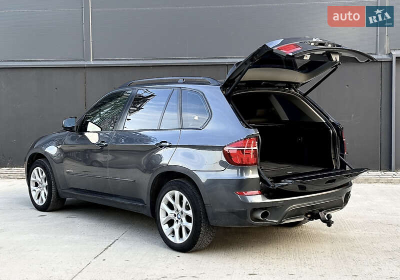 Внедорожник / Кроссовер BMW X5 2013 в Киеве