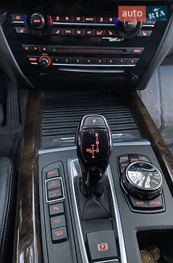 Позашляховик / Кросовер BMW X5 2014 в 