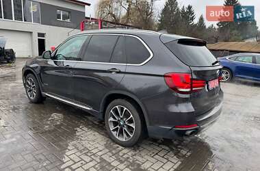 Позашляховик / Кросовер BMW X5 2016 в Луцьку