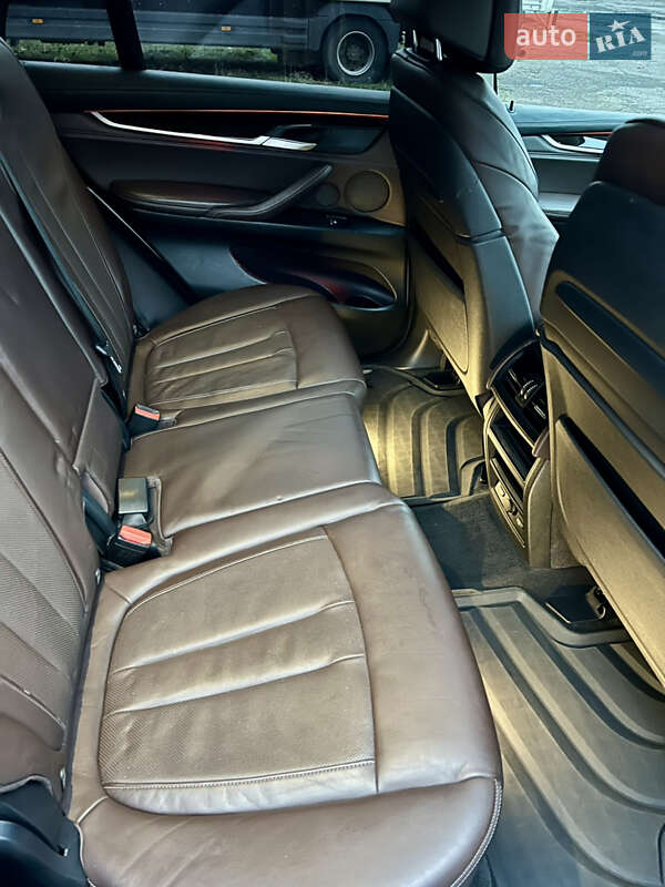 Позашляховик / Кросовер BMW X5 2014 в Києві