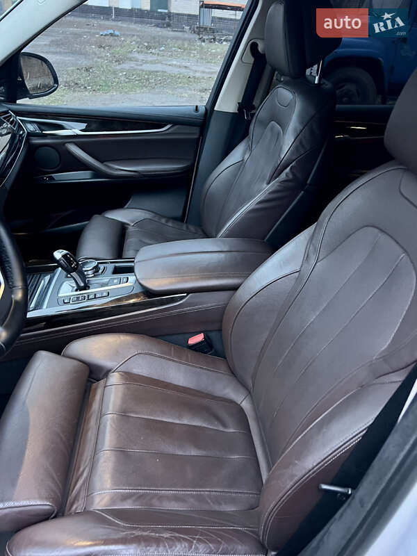 Позашляховик / Кросовер BMW X5 2014 в Києві