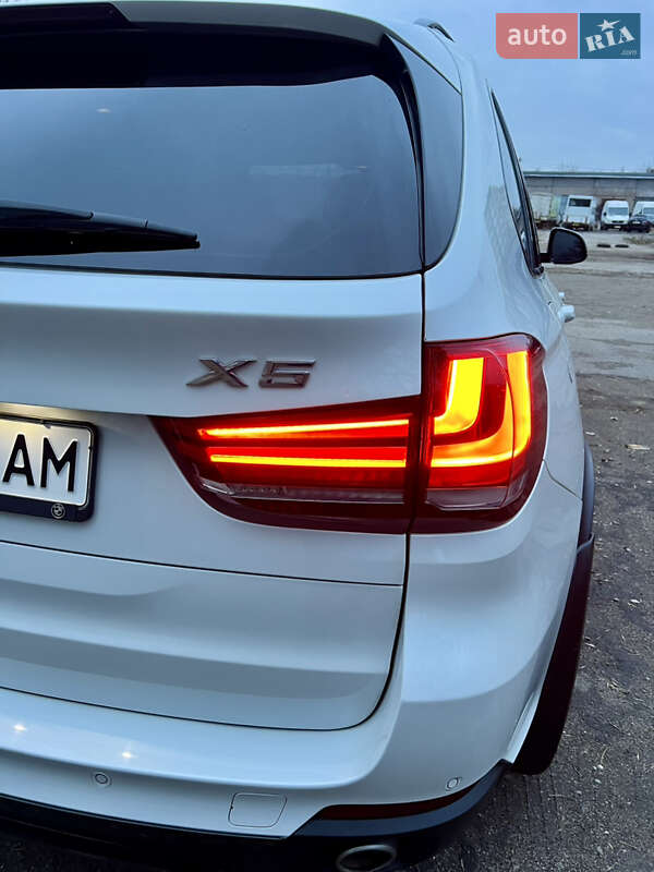 Позашляховик / Кросовер BMW X5 2014 в Києві