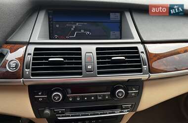 Внедорожник / Кроссовер BMW X5 2012 в 