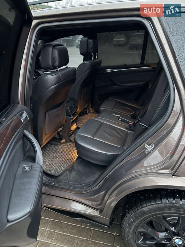 Позашляховик / Кросовер BMW X5 2012 в Рівному фото 9 Позашляховик / Кросовер BMW X5 2012 в Рівному