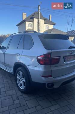 Внедорожник / Кроссовер BMW X5 2012 в Черновцах