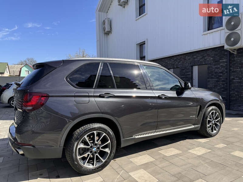 Позашляховик / Кросовер BMW X5 2015 в Луцьку