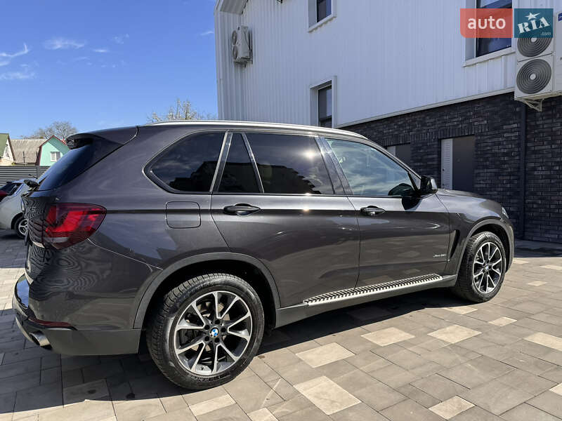 Позашляховик / Кросовер BMW X5 2015 в Луцьку