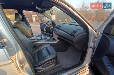 Позашляховик / Кросовер BMW X5 2004 в 